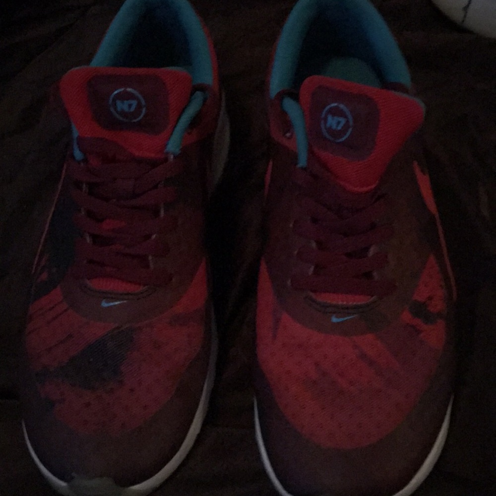 Nike theta